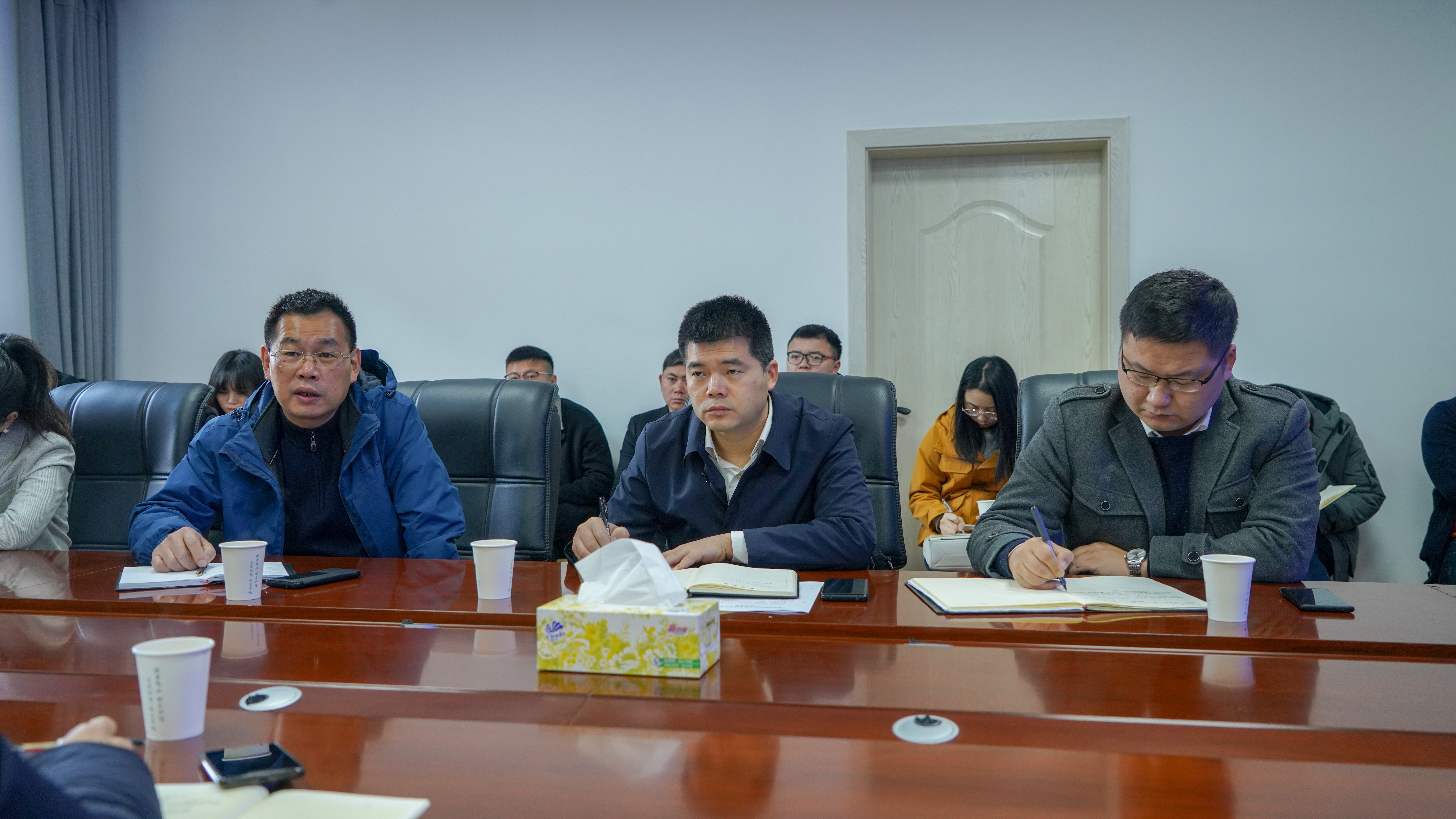 2.20洞庭南路復工復產(chǎn)大作戰(zhàn).jpg 2.20洞庭南路復工復產(chǎn)大作戰(zhàn).jpg